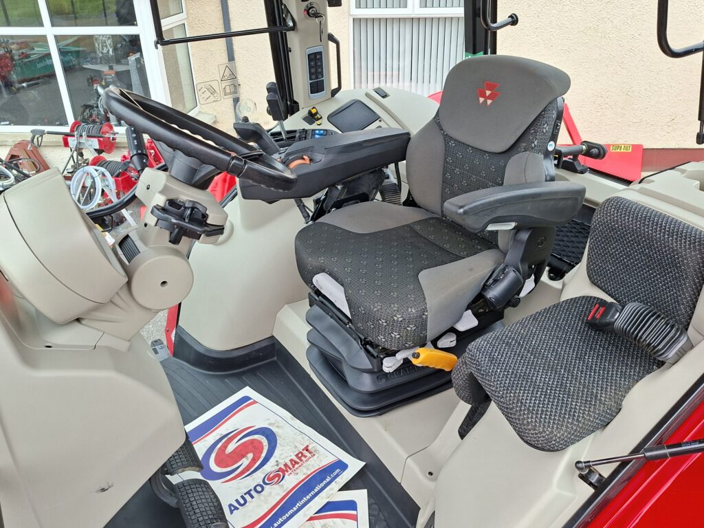 Massey Ferguson 6714S – image 7
