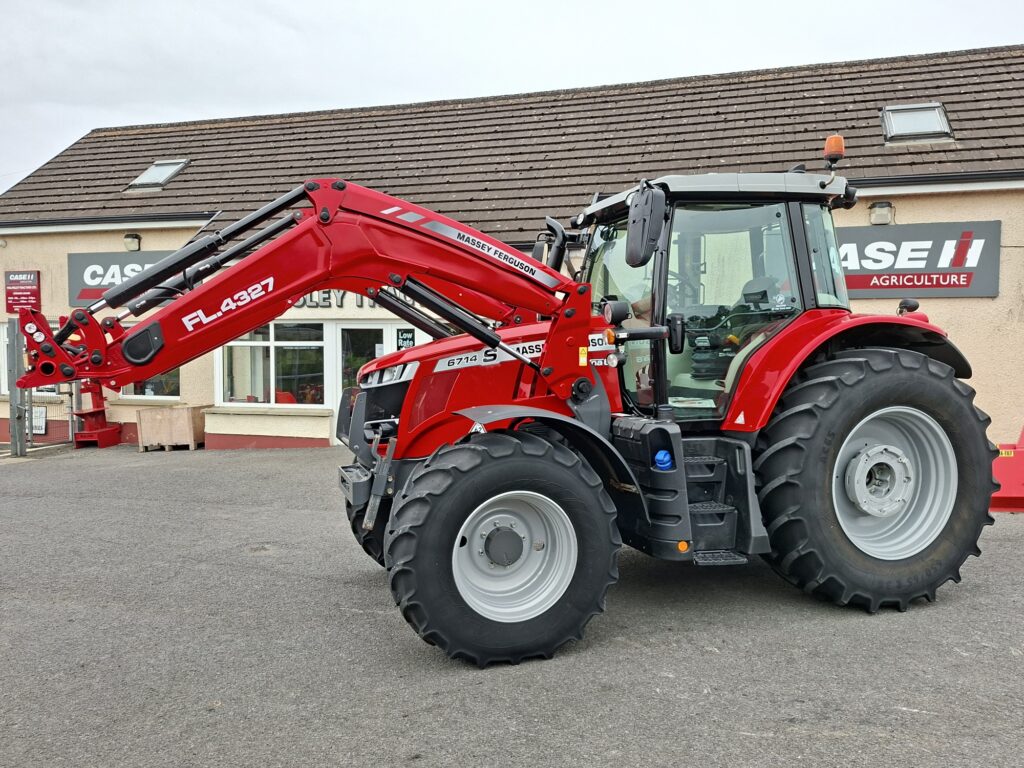 Massey Ferguson 6714S – image 3