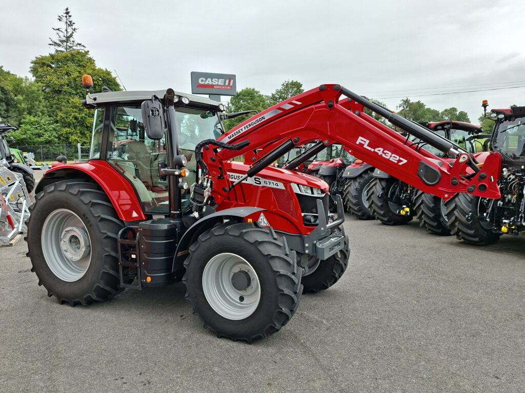 Massey Ferguson 6714S – image 2