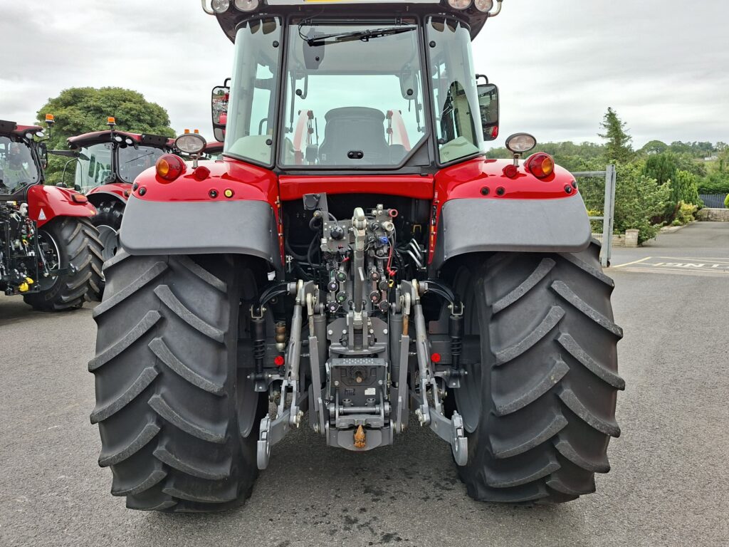 Massey Ferguson 6714S – image 5