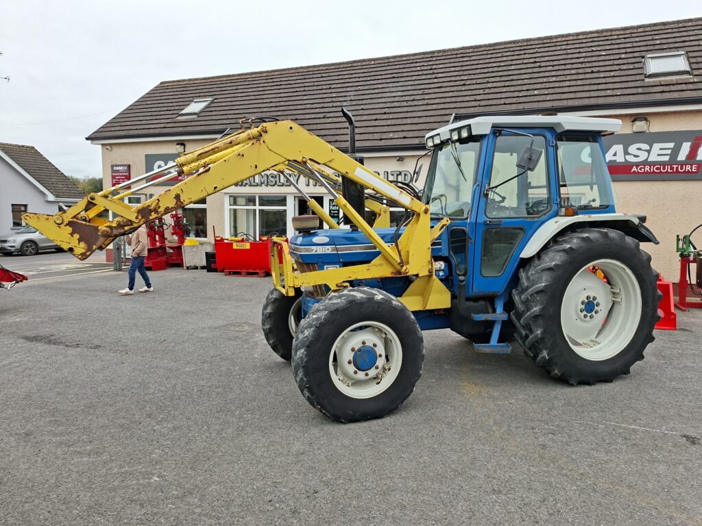 New Holland 7810 – image 3