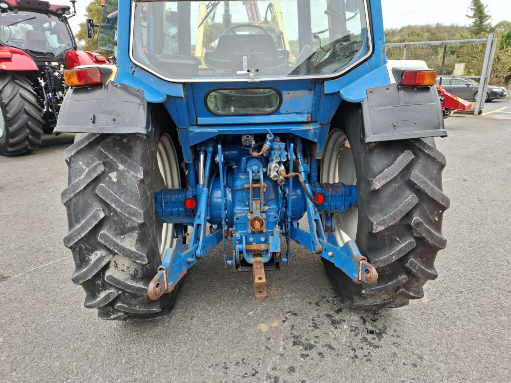 New Holland 7810 – image 6