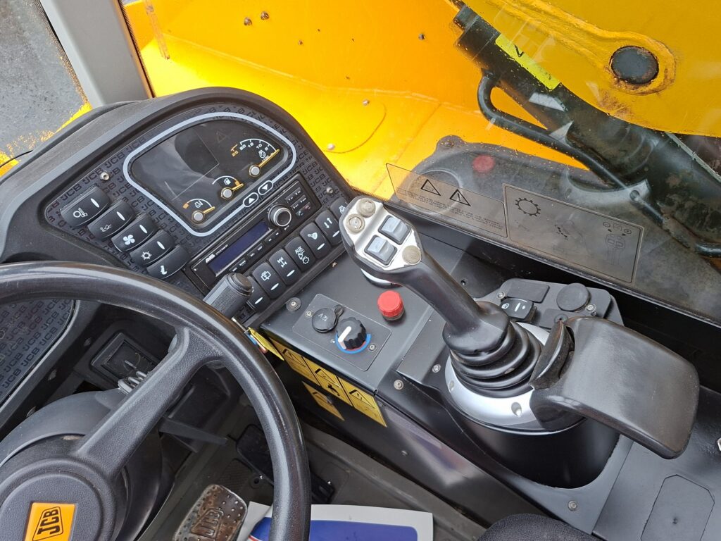 JCB 526-56 – image 9