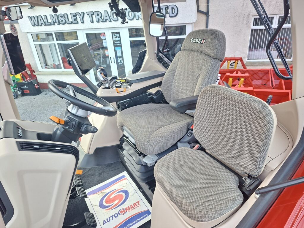 Case IH 200CVX – image 8