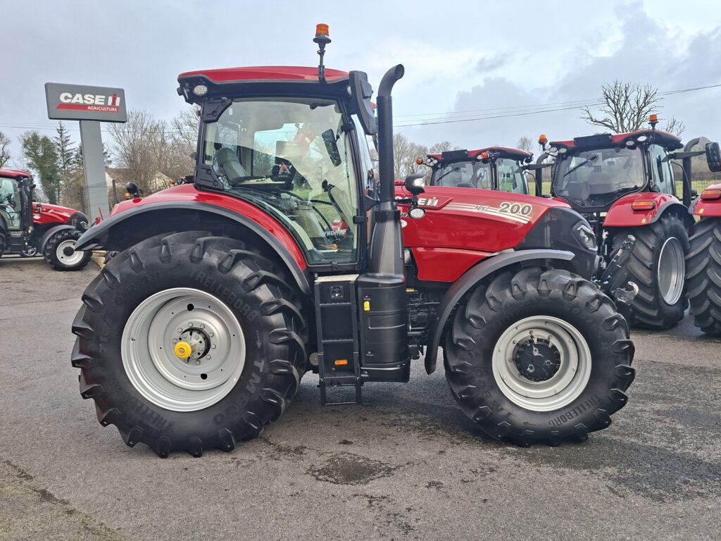 Case IH 200CVX – image 4
