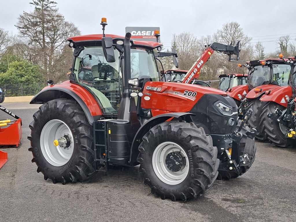 Case IH 200CVX – image 2
