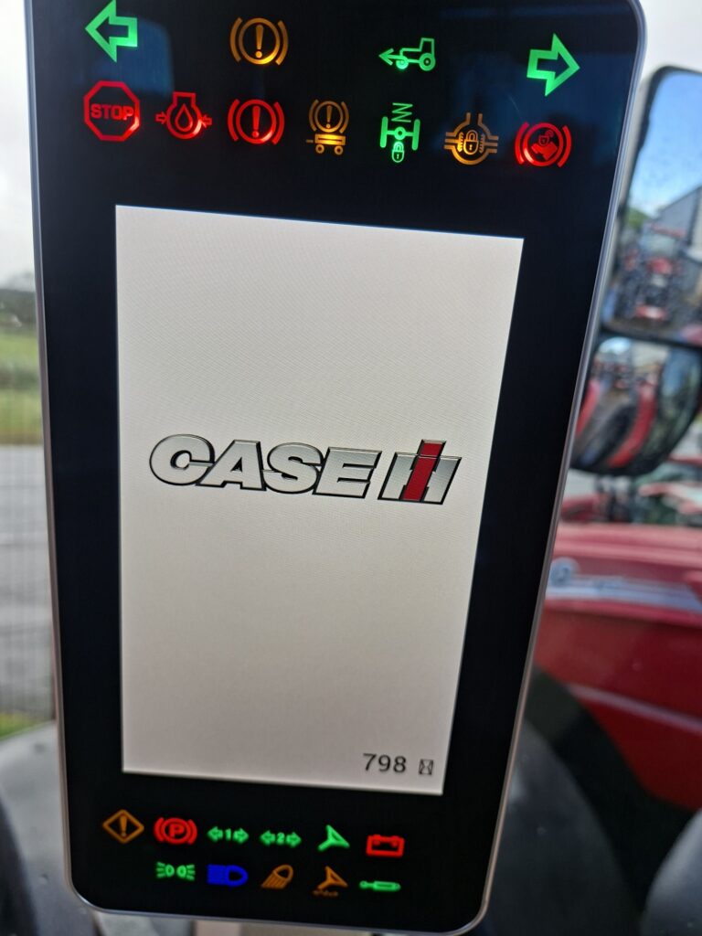 Case IH 200CVX – image 9
