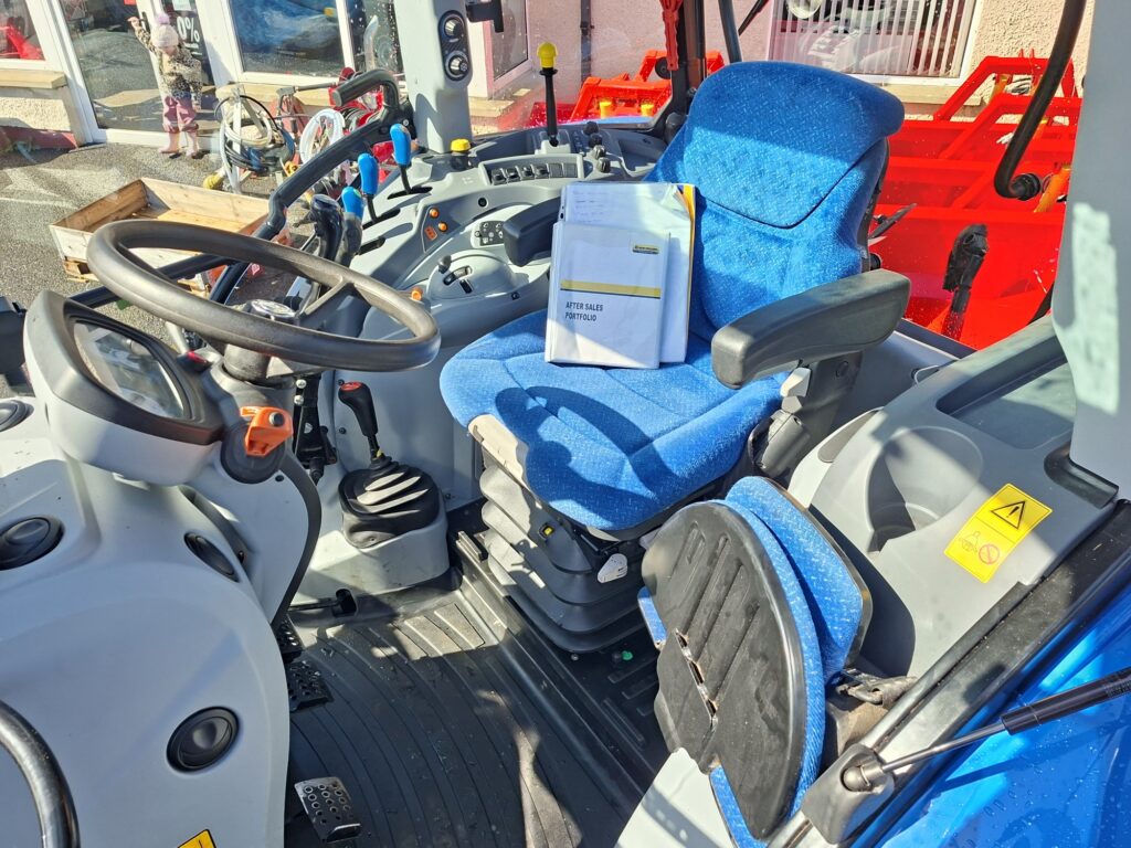 New Holland T5115 – image 7
