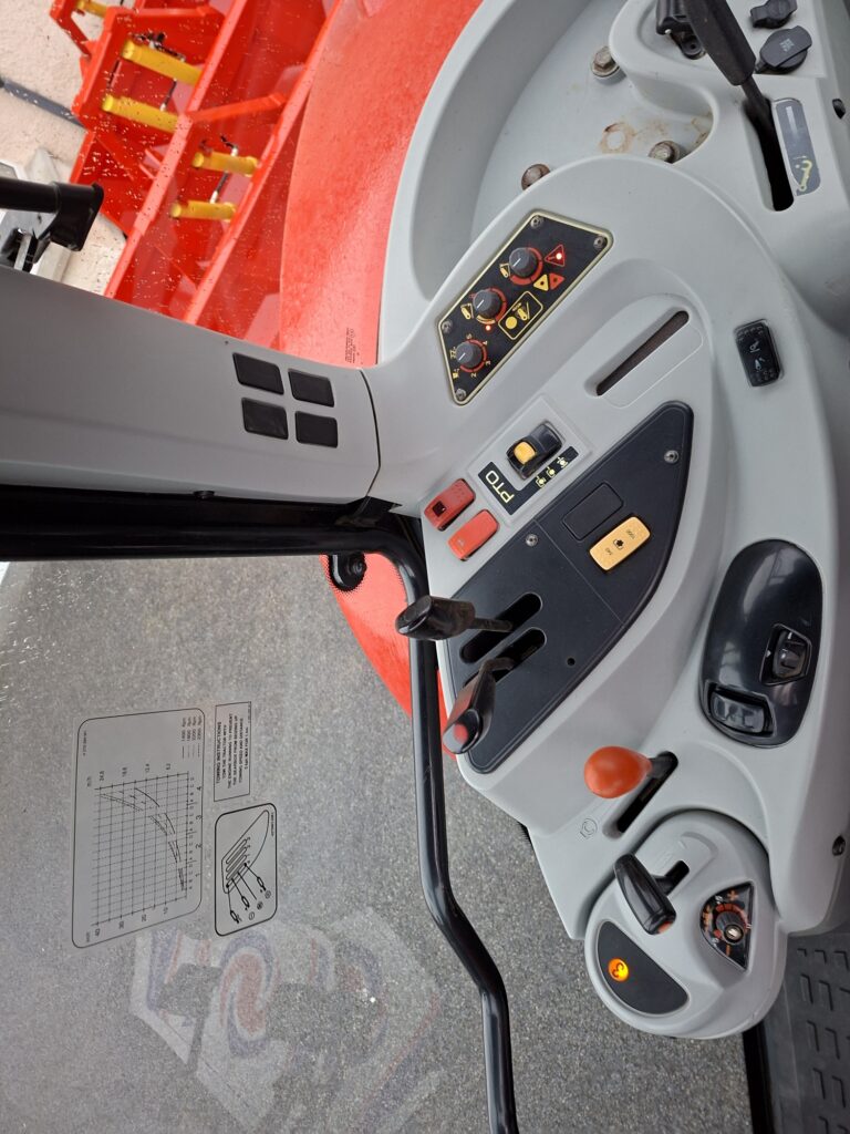Massey Ferguson 5465 – image 8