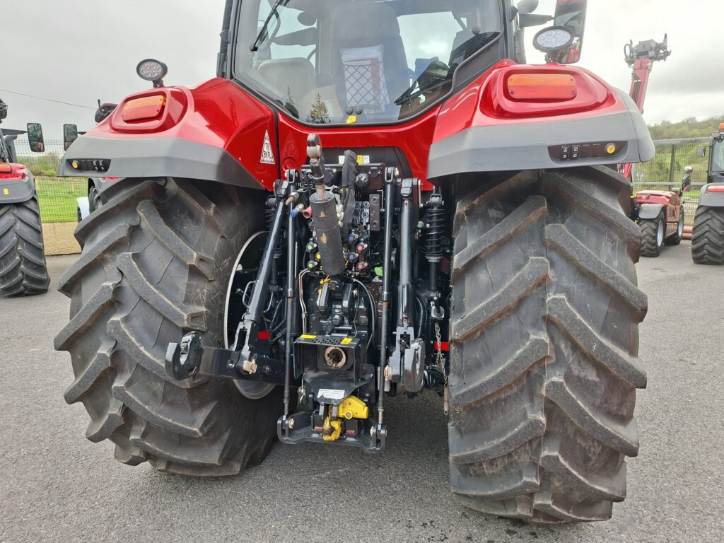 Case IH 240CVX – image 6