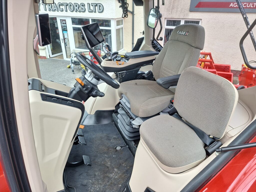 Case IH 240CVX – image 8