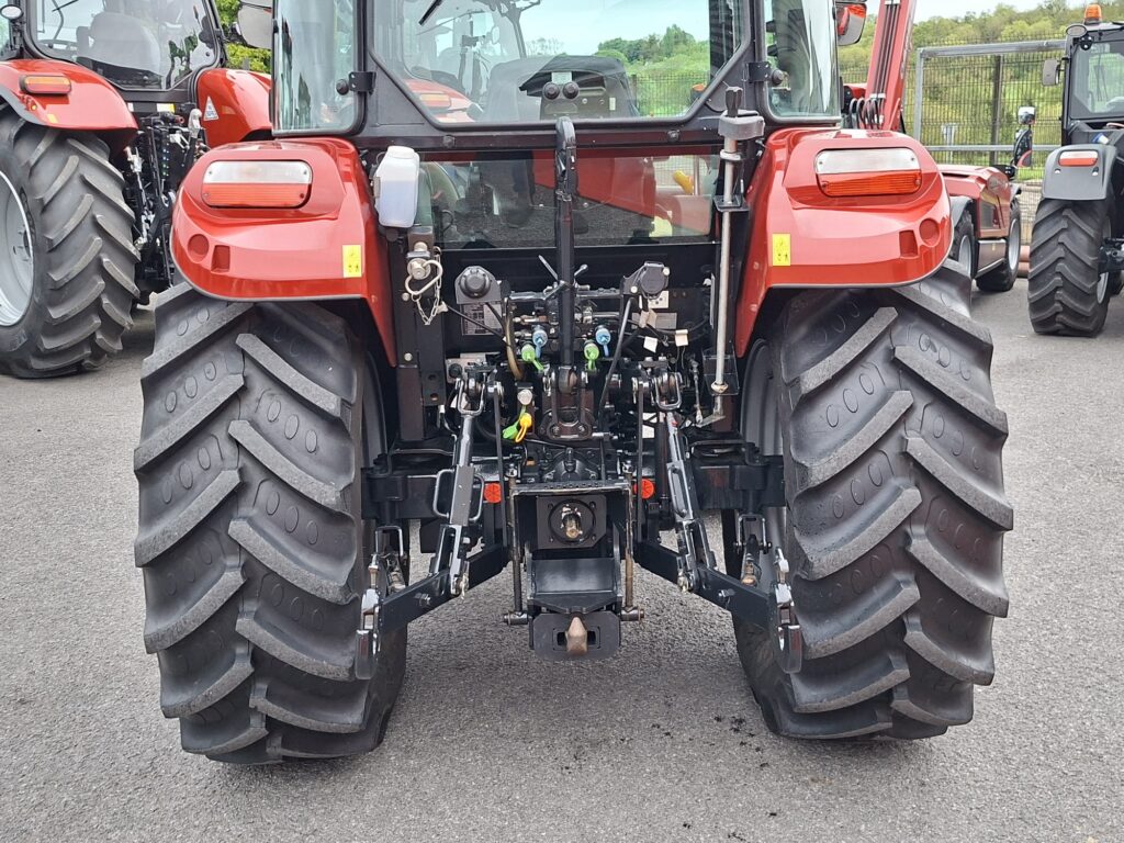 Case IH 75C – image 7