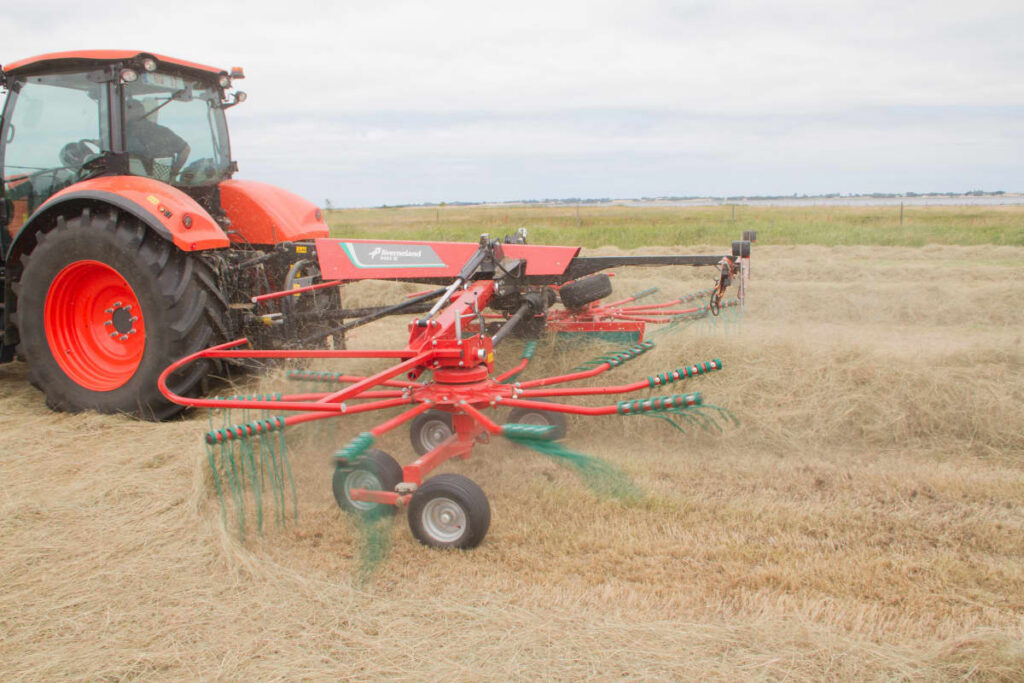 Kverneland Double Rotor Rakes