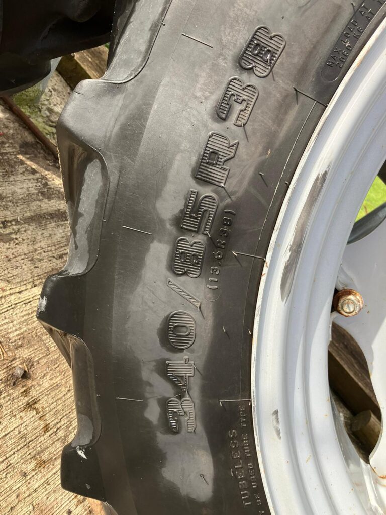 Massey Ferguson 4x Wheels To Suit MF5609 – image 4