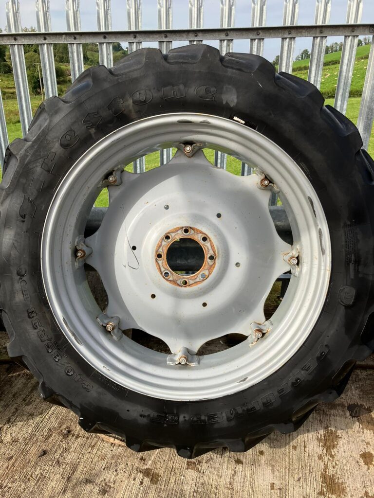 Massey Ferguson 4x Wheels To Suit MF5609 – image 10