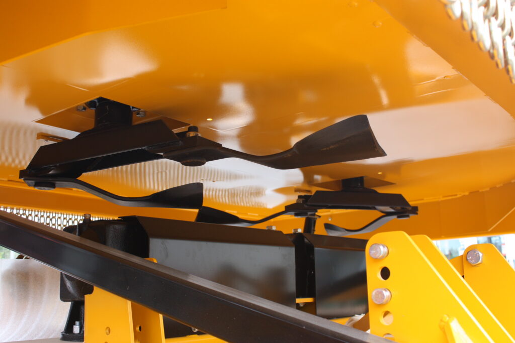 McConnel Rhino 9 – image 16