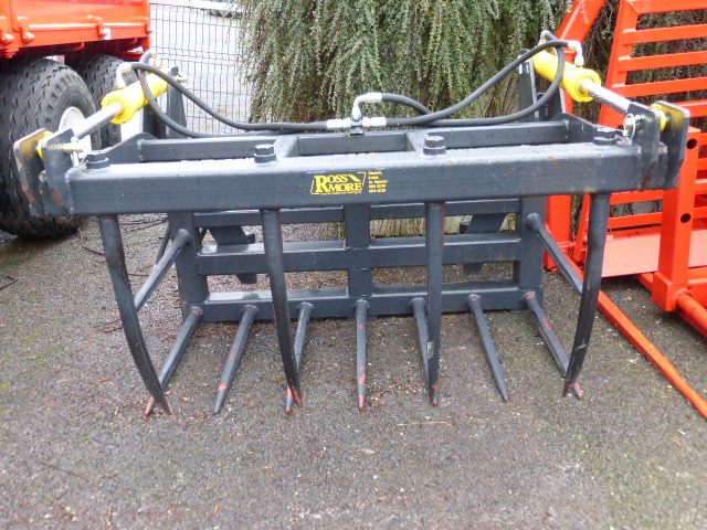 P Donnelly 4" tine grab