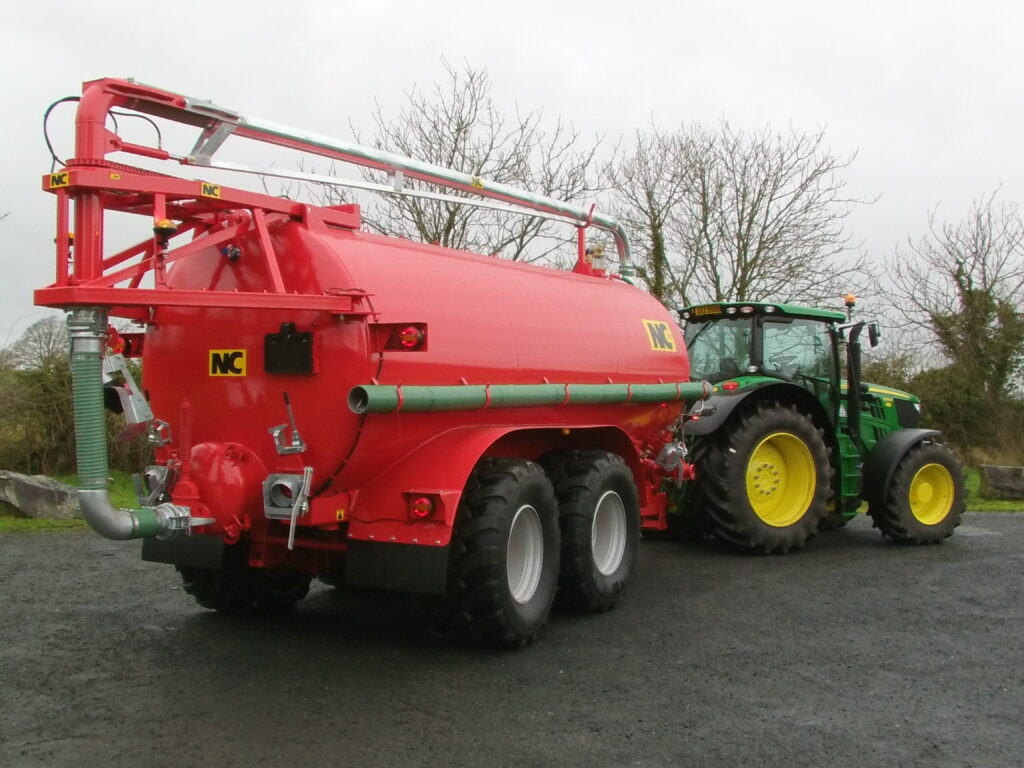 NC Engineering Tandem Axle Slurry Tanker – image 2