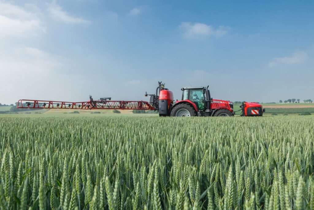 Kverneland Front Mounted Sprayers – image 2
