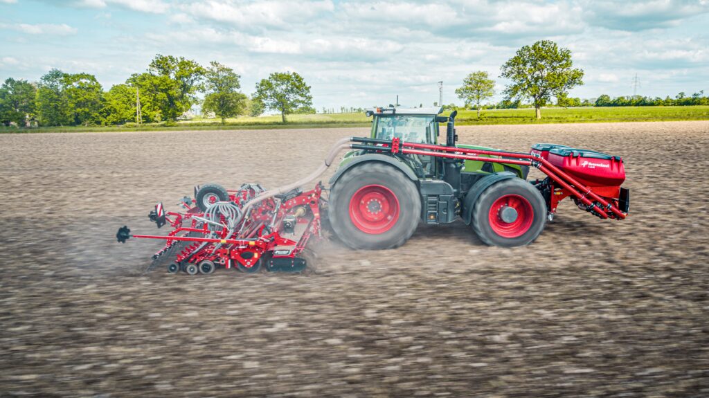 Kverneland Pneumatic Mounted Seed Drills – image 5