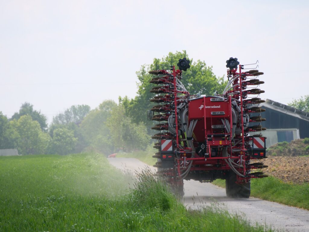 Kverneland Pneumatic Solo Seed Drills – image 5