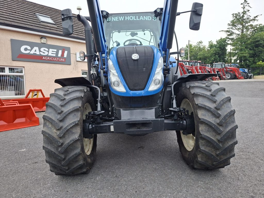 New Holland T5140 – image 6