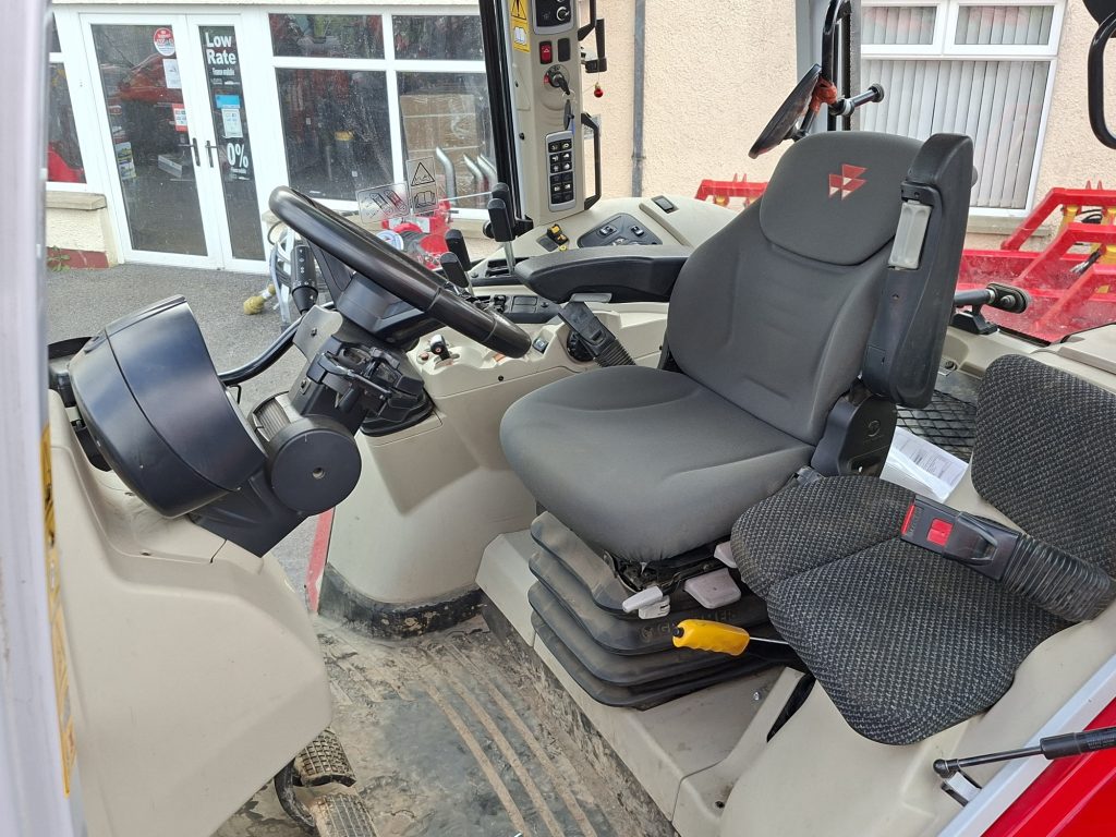 Massey Ferguson 5s145 – image 6